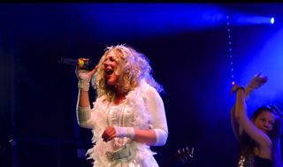 Bilder Galerie - 80s Alive - 80er Jahre Live Fotos Madonna- 80s Tribute Show Coverband 